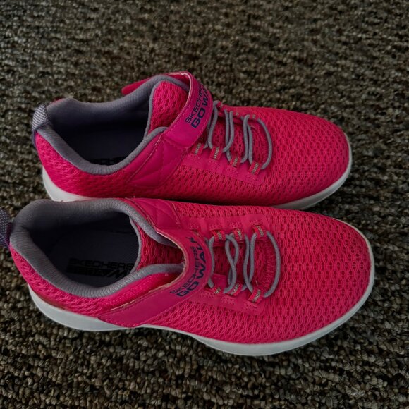 Sketcher Girls Slip On Sneakers - Size 11C - Picture 1 of 3